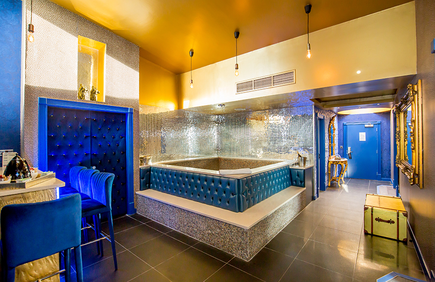 Art Suites Hotel